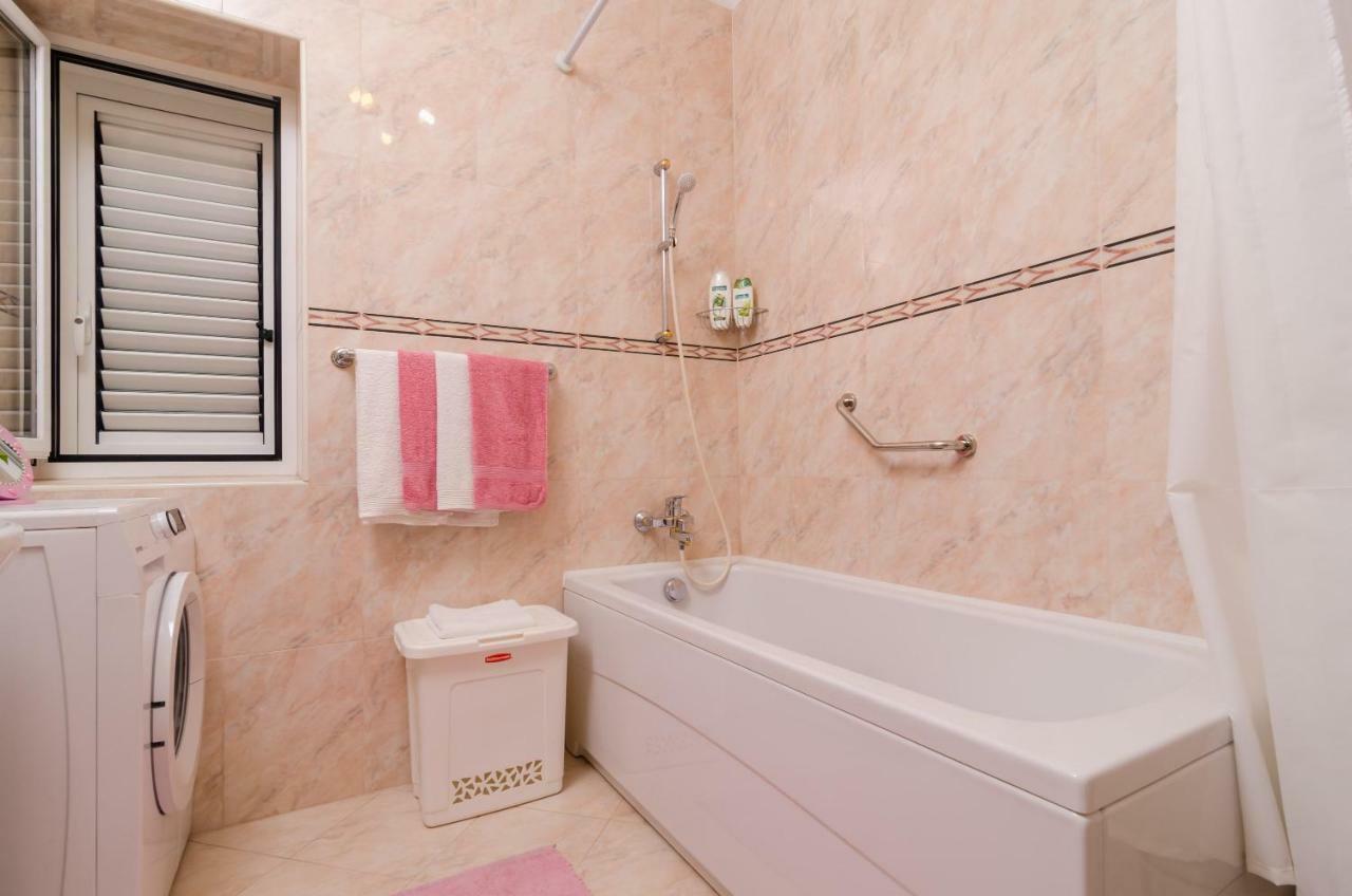 Melisa Apartment With Balcony & Free Parking Dubrovnik Bagian luar foto